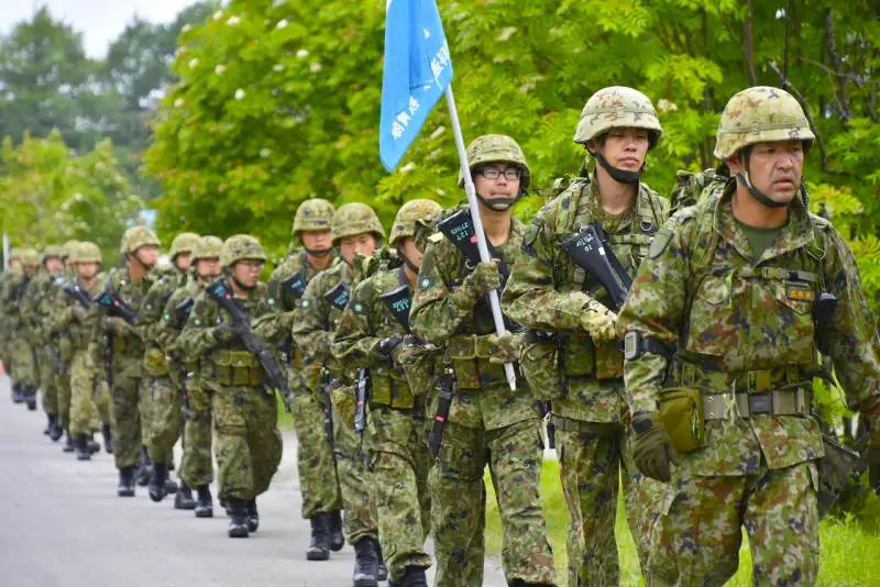 Японские расходы на армию провоцируют новые скандалы