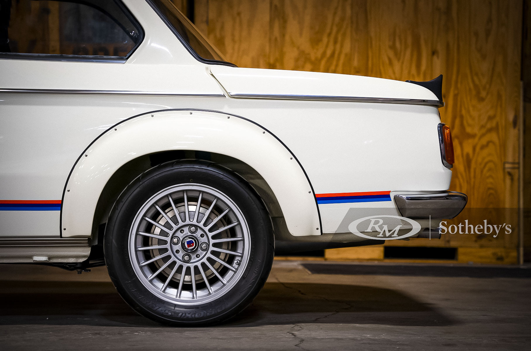 Редкий 47-летний BMW Turbo пустят с молотка за 10 миллионов рублей Редкий 47-летний BMW Turbo пустят с молотка за 10 миллионов рублей Новости