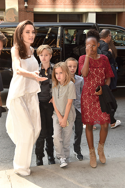 Бывший телохранитель Джоли и Питта рассказал о работе с актерами: "Больше всего они боялись похищения детей" Звездные пары