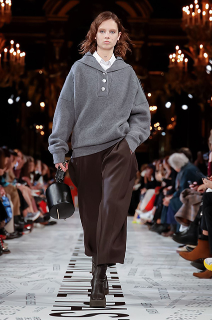 Неделя моды в Париже: Наталья Водянова, Тина Кунаки, Опра Уинфри на показе Stella McCartney осень-зима 20190/2020 Неделя моды в Париже: Наталья Водянова, Тина Кунаки, Опра Уинфри на показе Stella McCartney осень-зима 20190/2020 thereshegrows