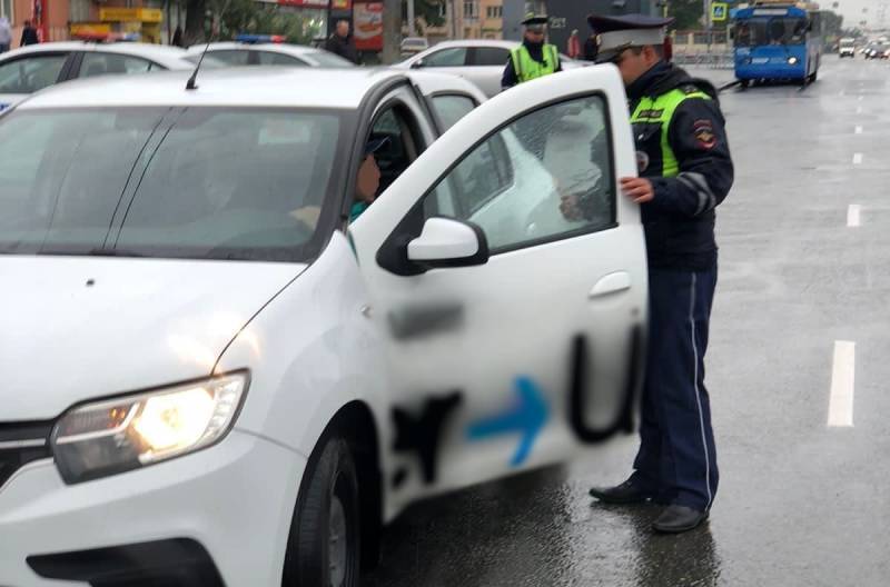 Облавы на таксистов: Госавтоинспекция проведёт в Челябинской области жёсткие рейды