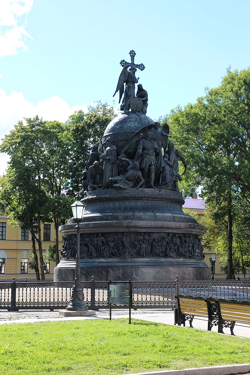 Памятник тысячелетию России 2013 02.JPG
