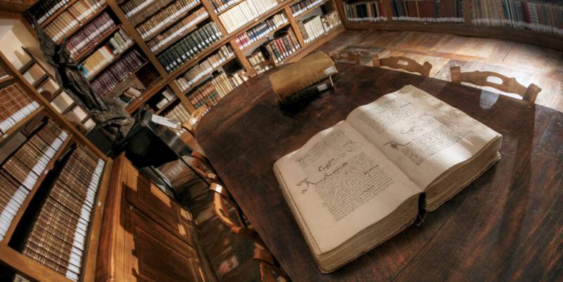 Монастырь на скале. Аббатство Сан-Микеле Монастырь на скале. Аббатство Сан-Микеле история