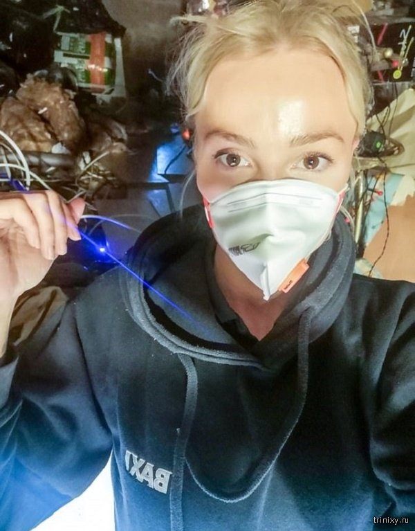 Красавица-сантехник из Великобритании Красавица-сантехник из Великобритании