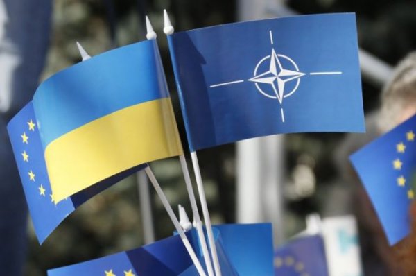 Целуйте рельсы: в Киев едет делегация НАТО