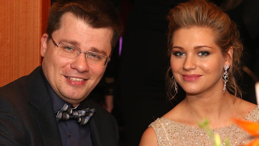 Гарик Харламов опроверг «идиотскую» версию развода с Асмус