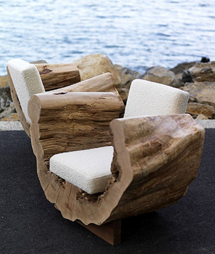 Дизайнерские стулья из бревен