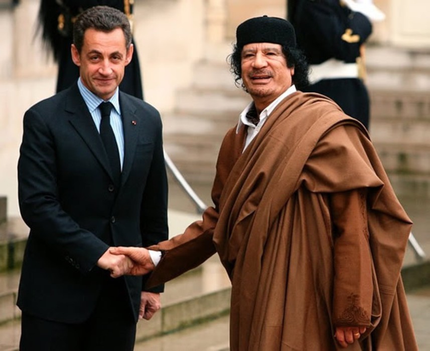 Сделка между Каддафи и Саркози должна стать уроком для России