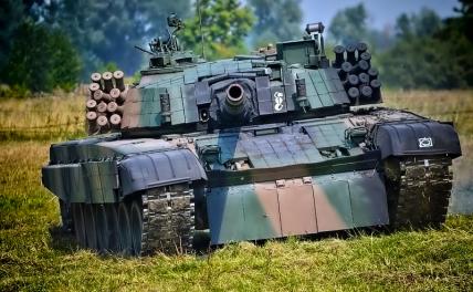 Варшава рада позору Берлина и готовится впарить НАТО советские Т-72 геополитика
