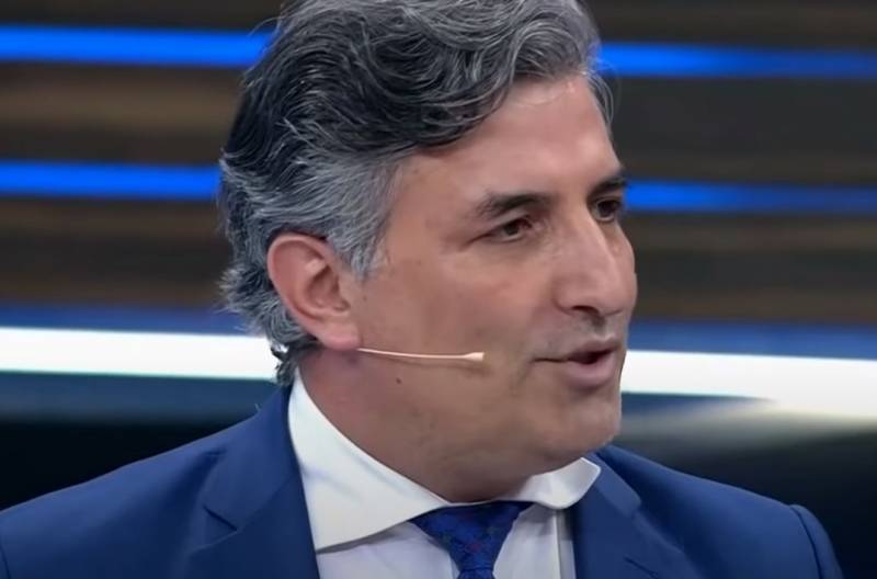 Перспективы дела Ефремова: могут ли оправдать представителя «творческой элиты» Перспективы дела Ефремова: могут ли оправдать представителя «творческой элиты» Ефремова, актера, Ефремов, Пашаев, автомобиля, человека, актер, Михаила, опроверг, погибшего, только, погибший, вообще, данной, таких, ситуации, якобы, практика, затем, которым