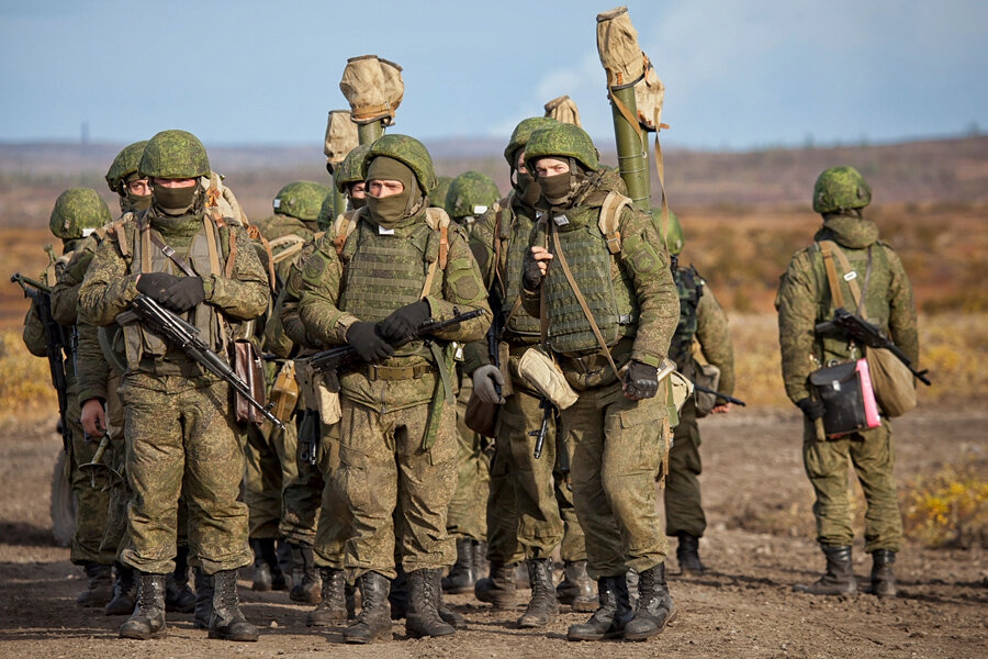 В комментариях часто всплывает вопрос, отчего самая современная Армия (коей, без всякого сомнения, стала наша), владея стратегической инициативой и серьёзным перевесом по многим показателям в оружии ..-8