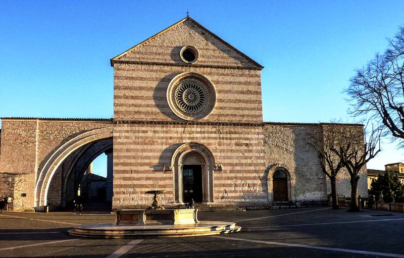 Два лица католической церкви. Франциск из Ассизи: человек «не от мира» Два лица католической церкви. Франциск из Ассизи: человек «не от мира»