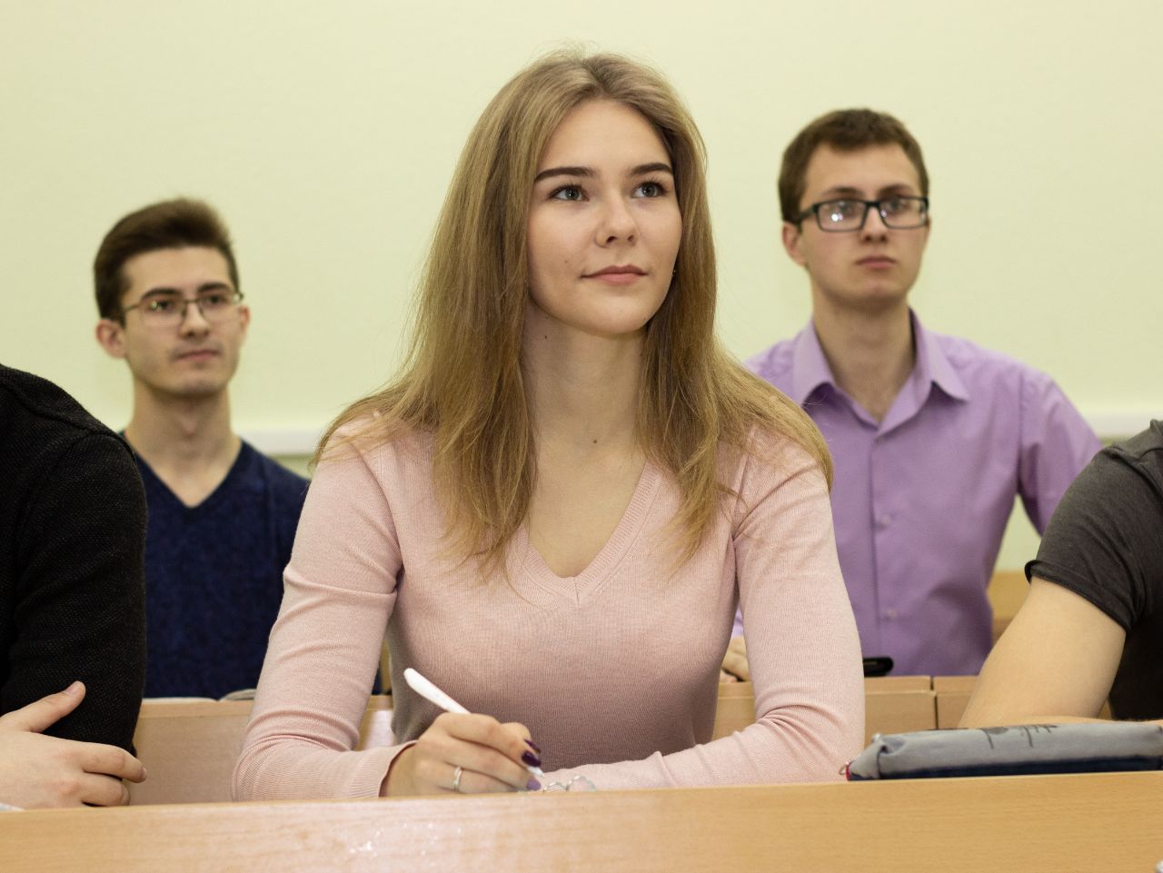 Москва среднее профессиональное. Поступление в вуз. Приемная кампания в вузы и колледжи. Фото для поступления в вуз. Вузы у которых есть техникумы.