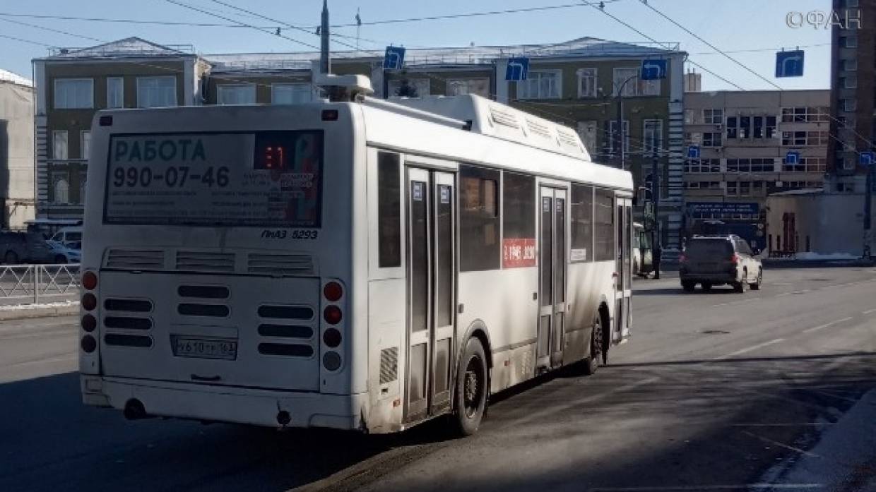 Автобусы в Самаре «из-за простудных заболеваний» стали ездить без кондукторов