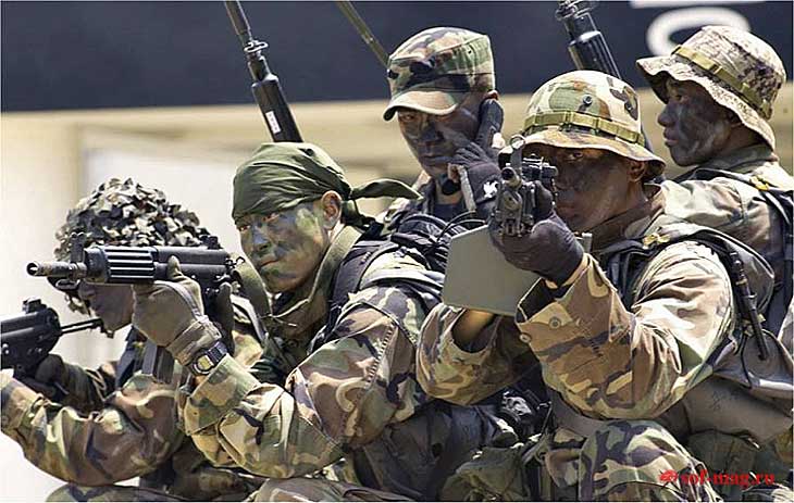 Бойцы специальной оперативной группы SOG сил самообороны Японии