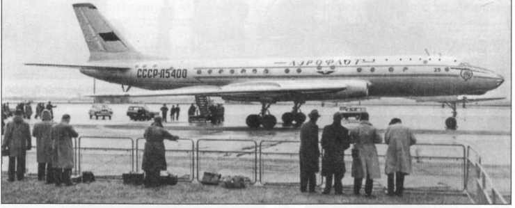 Опытный Ту-104 во время визита в Лондон. 22 марта 1956 г ХГАПП
