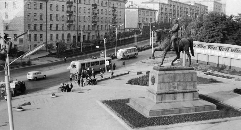 Про памятник Котовскому в Кишинёве и не только история