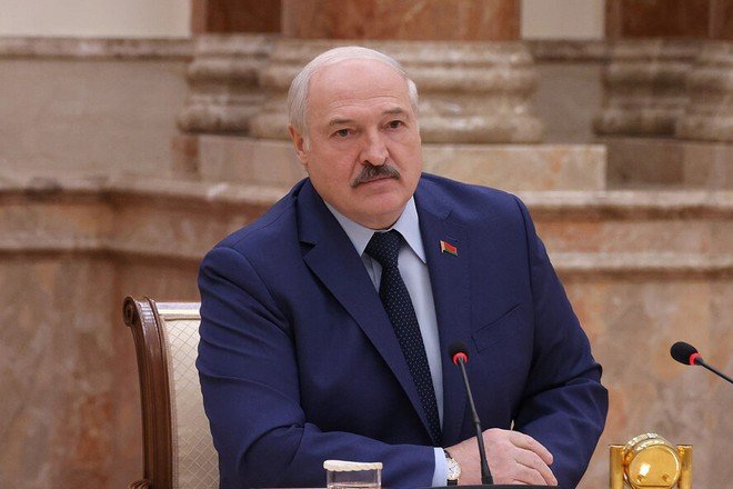 «Надо приблизиться к Москве»: Лукашенко обвинил США в желании начать войну
