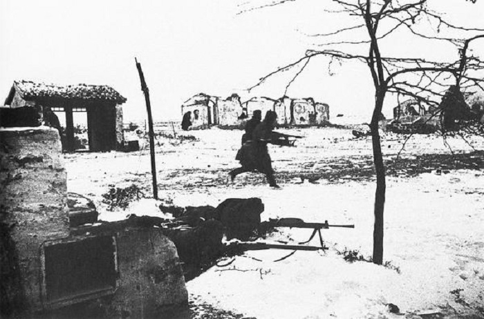 Завершающий этап крупной десантной операции советских войск на Керченском полуострове.