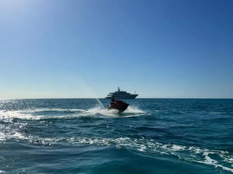 Кайли Дженнер в бикини и Тимоти Шаламе отдыхают вместе на уединённом острове ДженнерКайли, Кайли, ДженнерТимоти, ШаламеКайли, Шаламе, Тимоти, ДженнерФото, Дженнер, вместе, отдыхают, актёр, дочерью, также, рэпером, Деппа, тайной, угодил, свадьбе, ЛеонНедавно, Лурдес