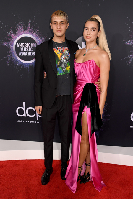 Кристина Агилера, Тейлор Свифт, Селена Гомес и другие на American Music Awards-2019 Звезды,Красная дорожка