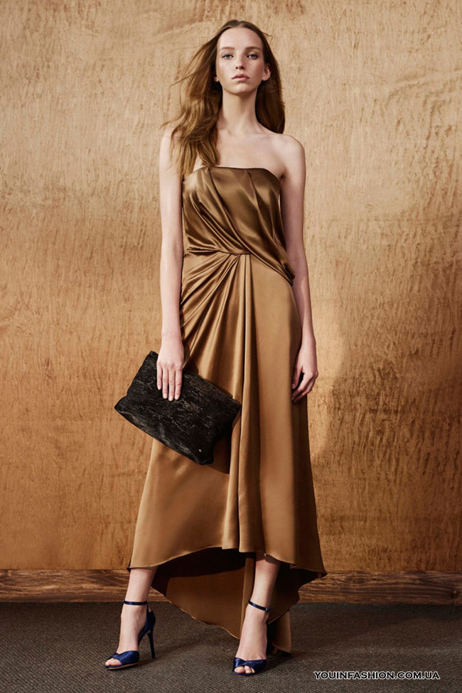 Золотое вечернее платье из шелка