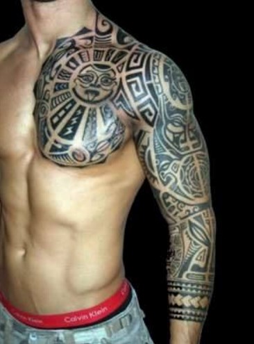 Эскизы и фото татуировок на плечо мужчин