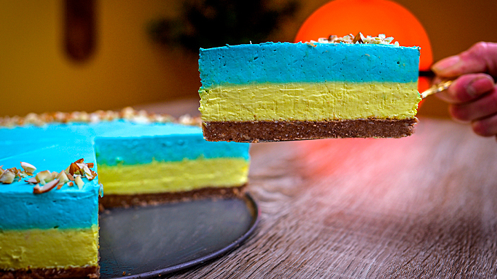 БЕЛЫЙ ФЛАГ НАД БЕЛЫМ ДОМОМ: РОССИЯ ЗАБИРАЕТ УКРАИНУ