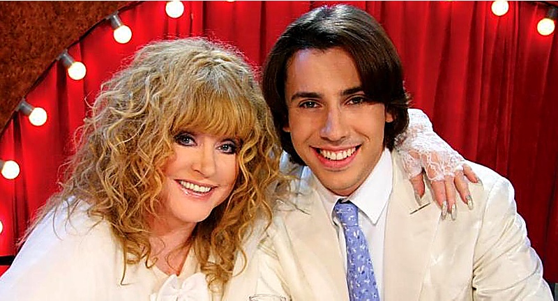 Как живется мужьям на содержании звёздных жён Как живется мужьям на содержании звёздных жён наши звезды,скандал,шоу,шоубиz,шоубиз