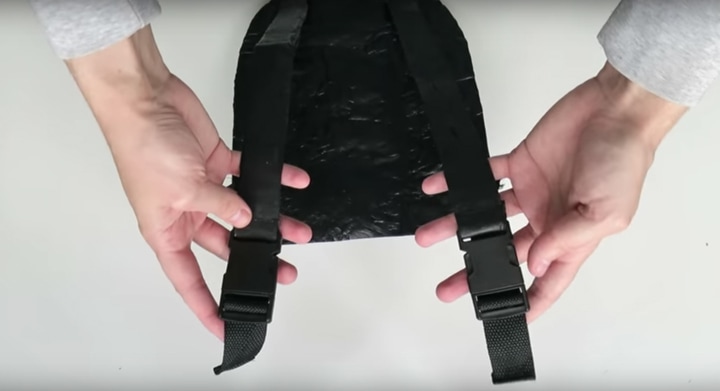 Нетривиальное использование мусорных мешков Нетривиальное использование мусорных мешков креатив,рукоделие,сделай сам,сумка из пакетов