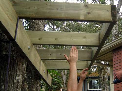 Как построить домик на дереве Как построить домик на дереве сделай сам