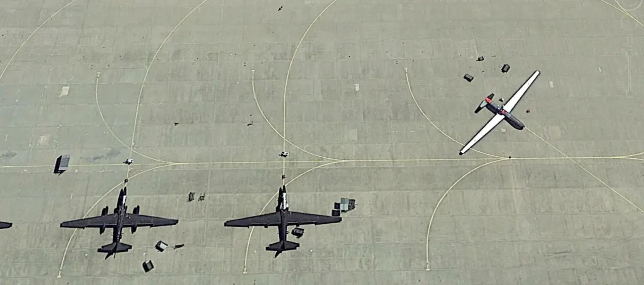 Разведывательная авиация ВВС США на спутниковых снимках