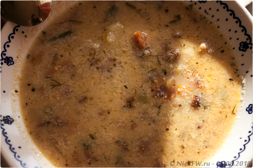 13. Сырный суп с фаршем грибами яйцом и молоком - © NickFW.ru