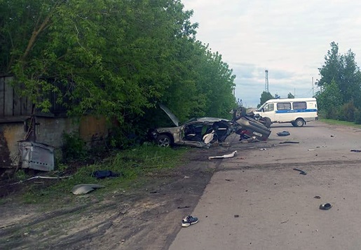 Полиция опубликовала новые фото с места смертельного ДТП в Сапожке