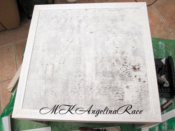 Переделка старого журнального столика с помощью пенопластовых багетов Переделка старого журнального столика с помощью пенопластовых багетов декупаж мебели