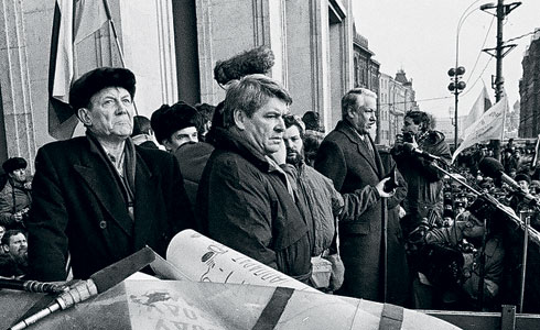 Плачущим об СССР хотелось бы напомнить где они были в 91