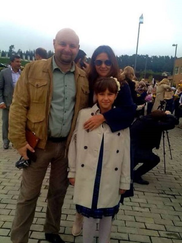 aktrisa-katya-klimova-pokazala-svoyu-krasotku-mamu_004