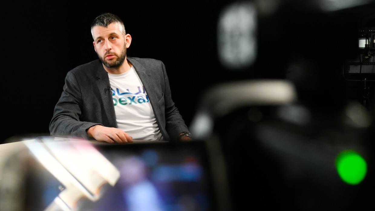 Юрист Мойжес обсудил проблемы с дорогами и введение билетов с QR-кодами в Петербурге