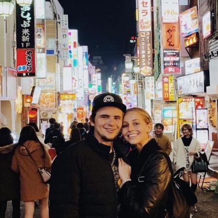 Старший сын Майкла Джексона отметил годовщину отношений со своей девушкой Старший сын Майкла Джексона отметил годовщину отношений со своей девушкой Звезды,Звездные пары