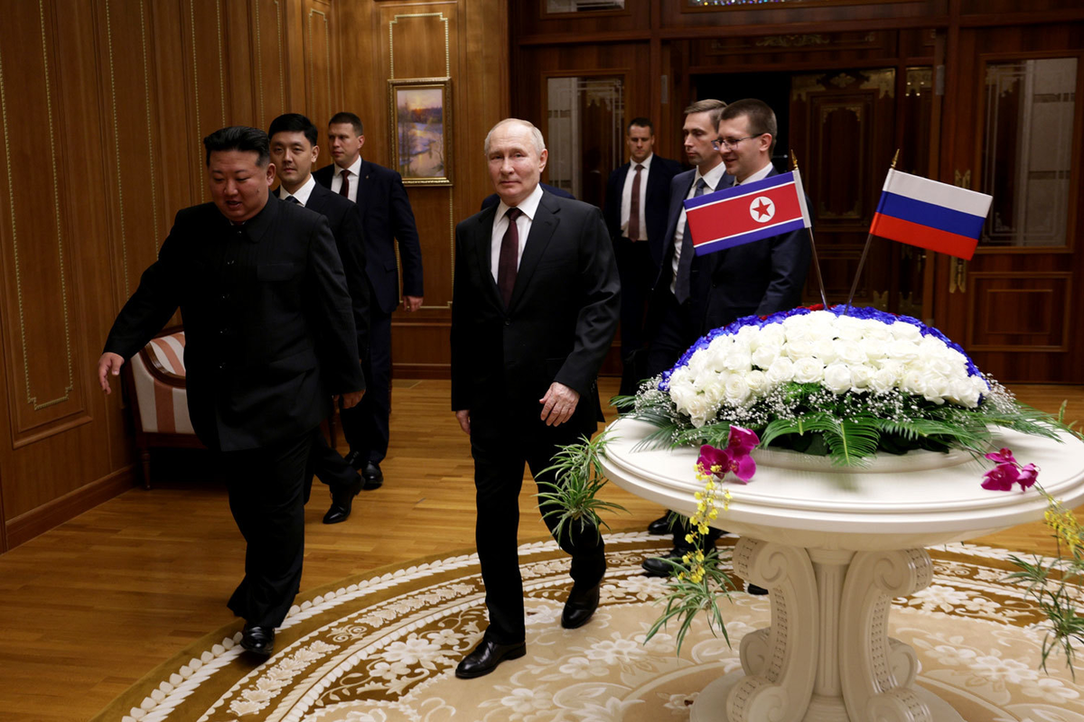 Визит Владимира Путина в Северную Корею можно без лишнего пафоса назвать триумфальным.-2
