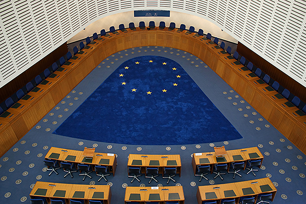 Европейский суд россия. Зал заседаний ЕСПЧ. Здание европейского суда по правам человека в Страсбурге. Зал заседания европейского суда. Европейский суд (Европейский Союз).