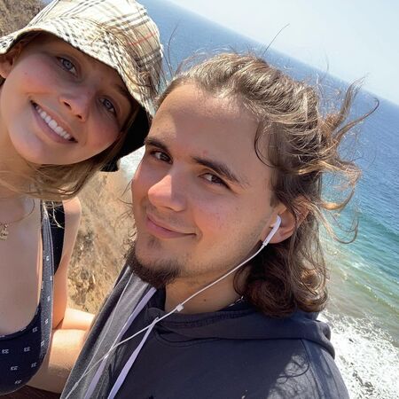 Старший сын Майкла Джексона отметил годовщину отношений со своей девушкой Старший сын Майкла Джексона отметил годовщину отношений со своей девушкой Звезды,Звездные пары