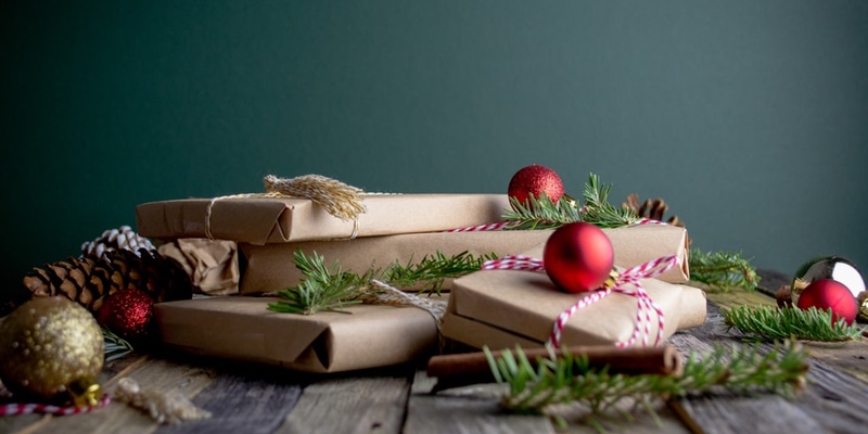 Идеи подарков на Новый год: 6 гаджетов, которые можно позволить себе к празднику