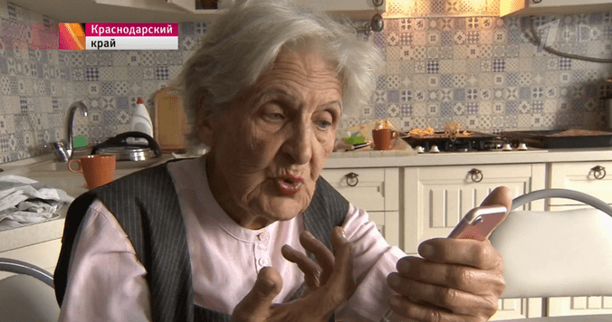 Активная 86-летняя бабушка Валя из Краснодара ведет крутейшие блоги!