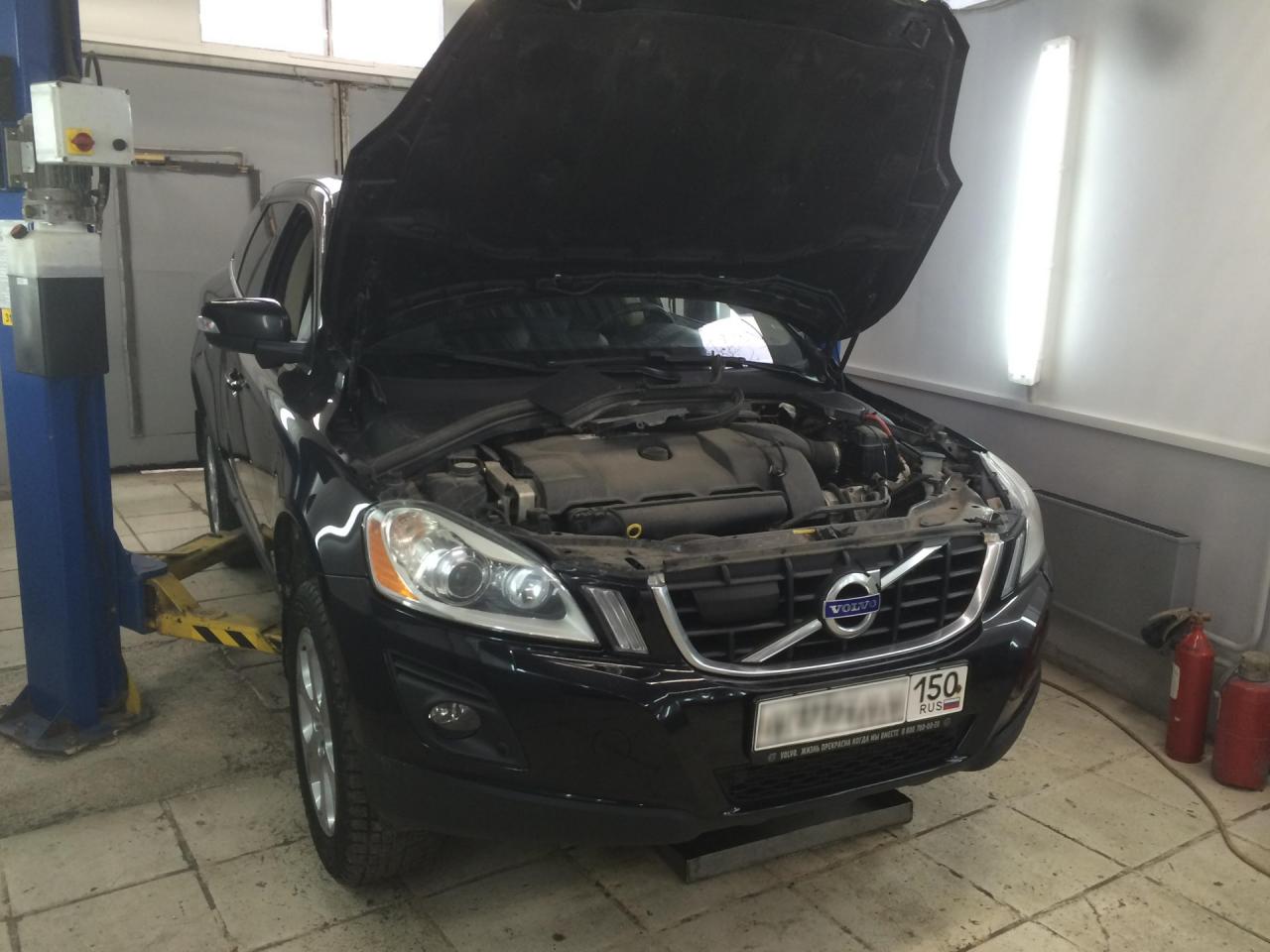 Механики забыли под капотом тряпку. Теперь должны клиенту новый двигатель