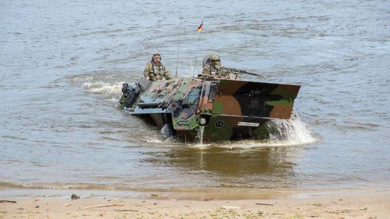 Поставки или совместное производство. БТР TPz Fuchs для украинских формирований оружие