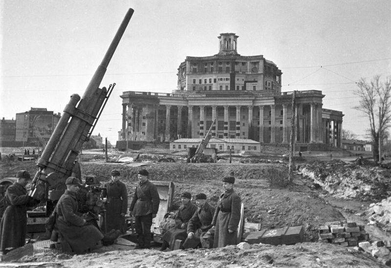 Никогда не сдаваться! Московская паника 15–16 октября 1941 года история