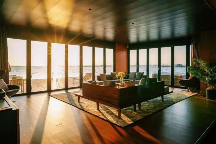 Китаец построил морской плавучий дом площадью 56 квадратных метров 