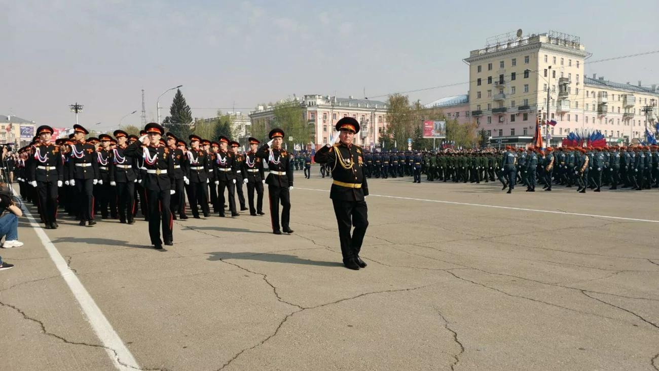 Погода в барнауле на май 2024 года. Парад Победы Барнаул. Парад Победы 2023 в Барнауле. Парад 9 мая. Парад в Барнауле 9 мая.