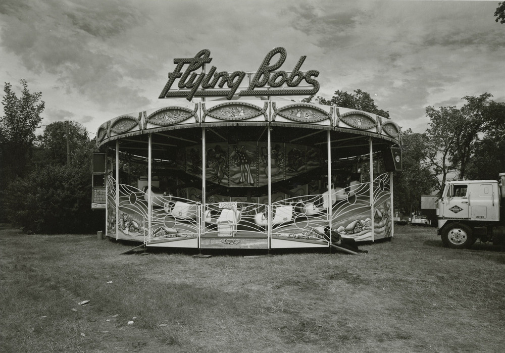 Американская история ужасов: реальные бродячие цирки в документальном фотопроекте Рэндала Левенсона 1971-81гг Американская история ужасов: реальные бродячие цирки в документальном фотопроекте Рэндала Левенсона 1971-81гг